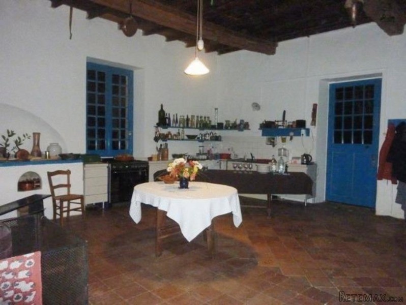 Beautiful Chateau With 290 Acres.. - 2