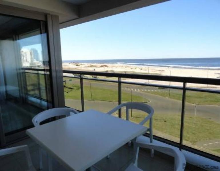 3 Bedroom Apartment - For Sale - Brava