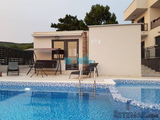 LUKSUZNA VILLA U CRIKVENICI SA VELIKOM OKUĆNICOM - 4
