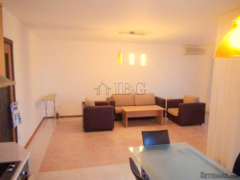 Apartment with 3 bedrooms, 2 bathrooms.. - 2