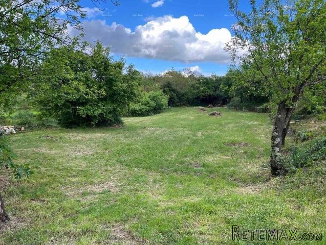 Prodaje se građevinsko zemljište, 1137 m2, Kanfanar