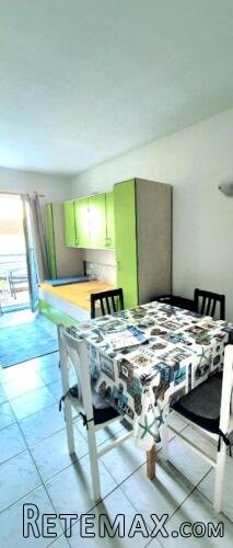 Studio apartman s vrtom, Šolta