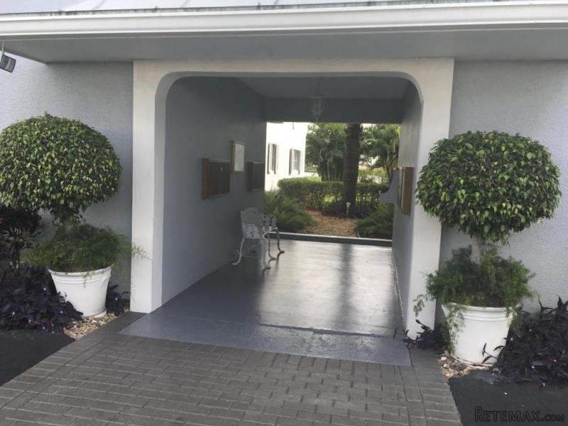 157 Atlantis Blvd #204, Atlantis, FL -..
