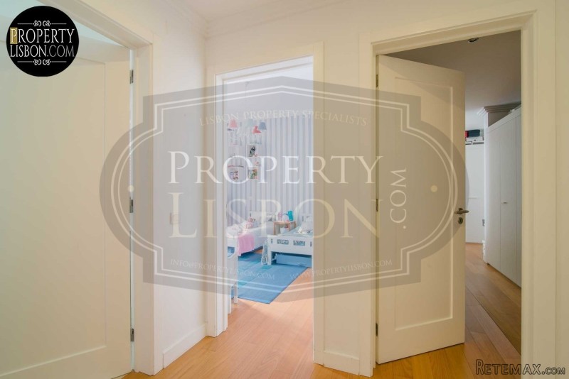 T3 Lisbon Apartment with Elevator for..