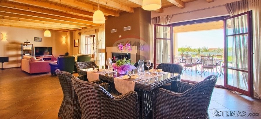 VRHUNSKA LUKSUZNA VILLA U PRIRODI - 3