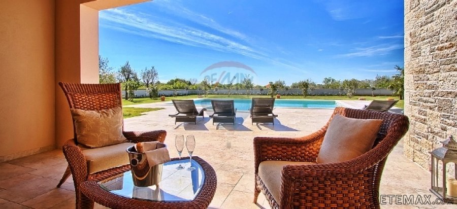 VRHUNSKA LUKSUZNA VILLA U PRIRODI - 4