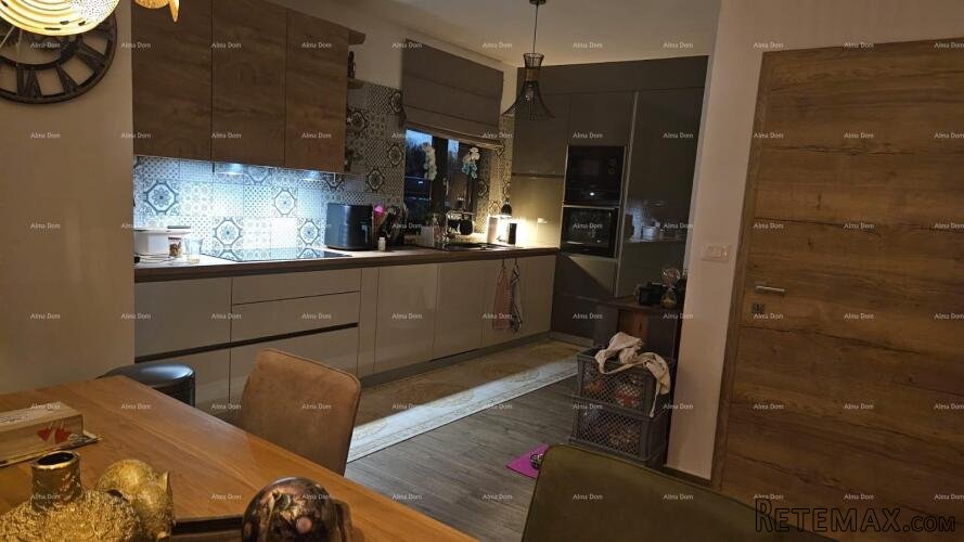 Prekrasna kuća s bazenom i vrtom blizu Labina - 5