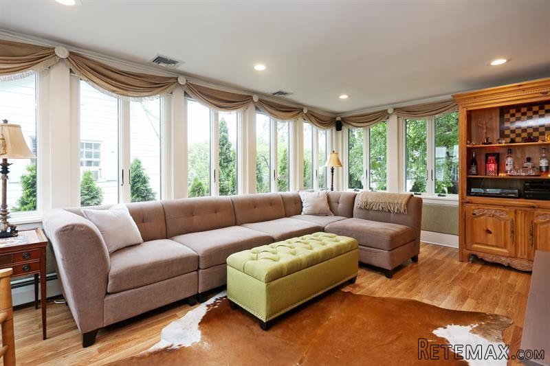 4 bedroom House For Sale: 3 Ferncliff.. - 2
