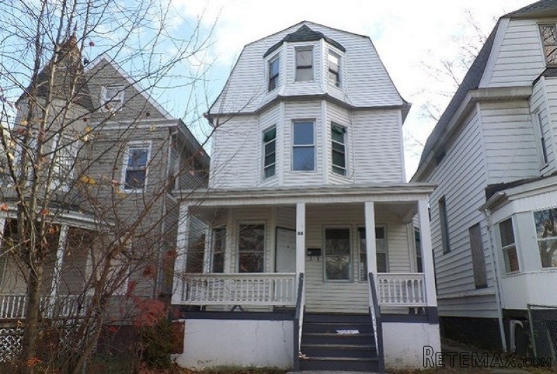 86 N 16th St East Orange, NJ, 07017..
