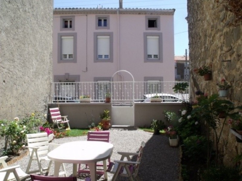 Character Maison De Maitre With About.. - 2