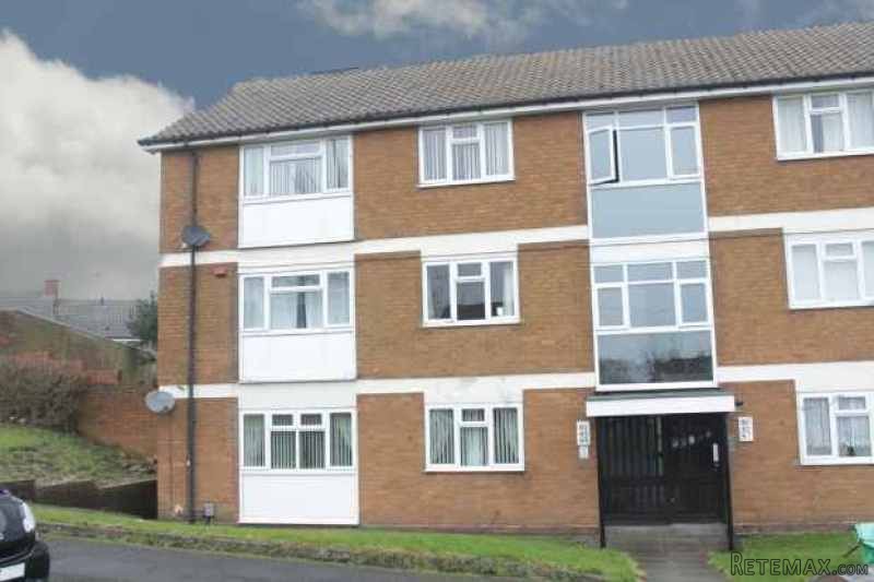 3 bedroom, Flat house for sale