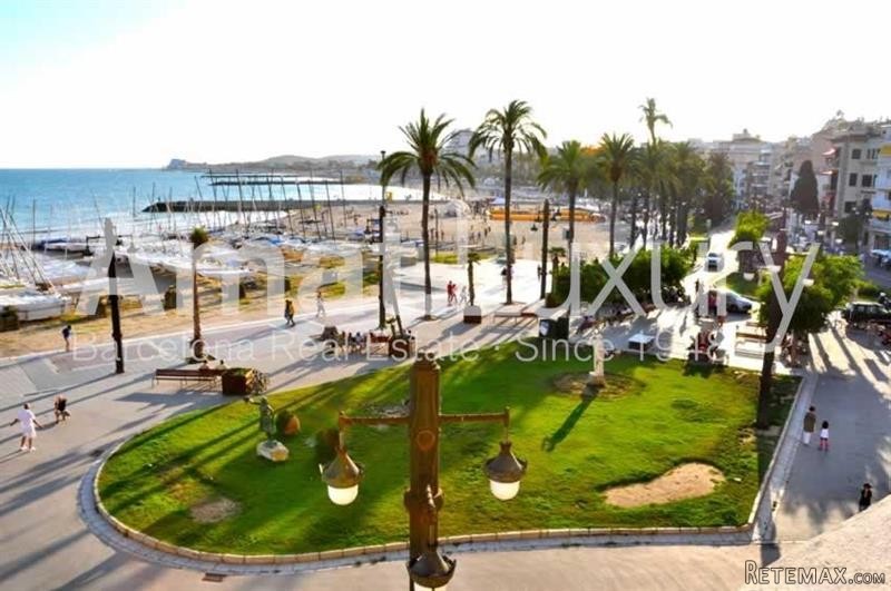 3 bedroom Flat For Sale: BARCELONA..