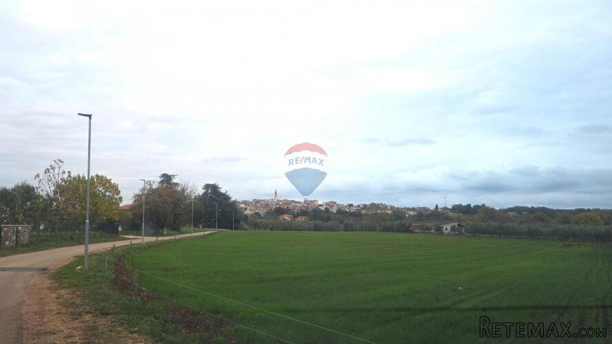 Istra,Brtonigla-Građevinsko zemljište na odličnoj lokaciji - 2