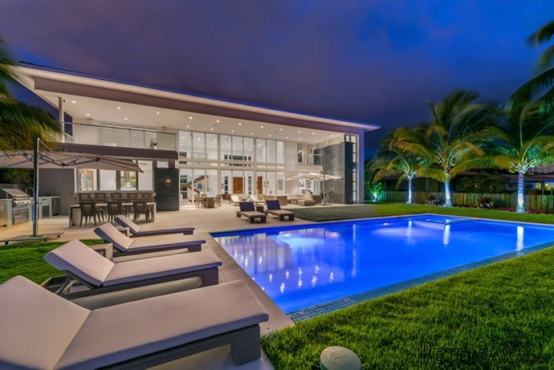 5 bedroom House For Sale: 431 ALAMANDA..