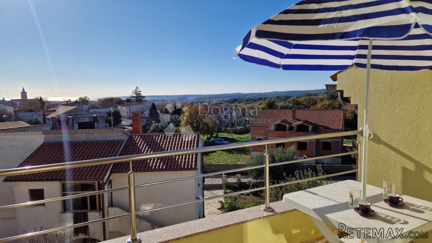 Stan s terasom - pogled na more - Ližnjan