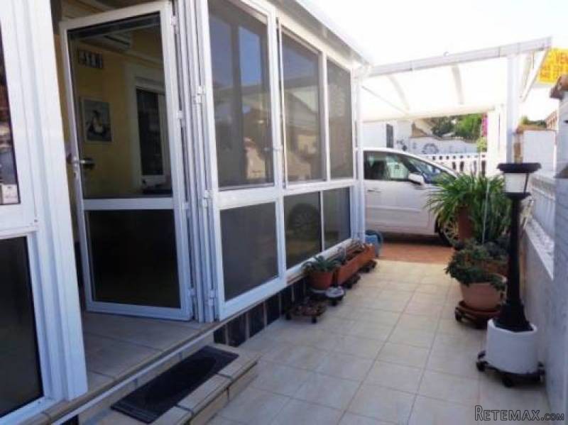 2 Bedroom 1 Bathroom Townhouse In.. - 2