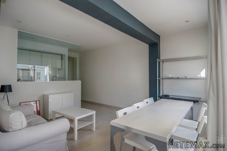 This three bedroom apartment is situated in the centre of.. - 5