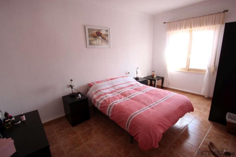 Large 4 bedroom apartment in Pinoso.. - 2