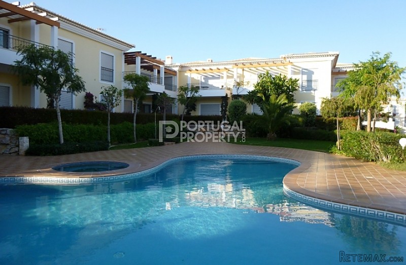 Fabulous Apartment Walking Distance to..
