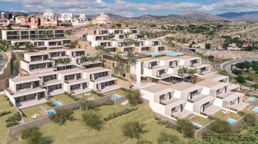 Los apartamentos están ubicados en Villajoyosa, en un..