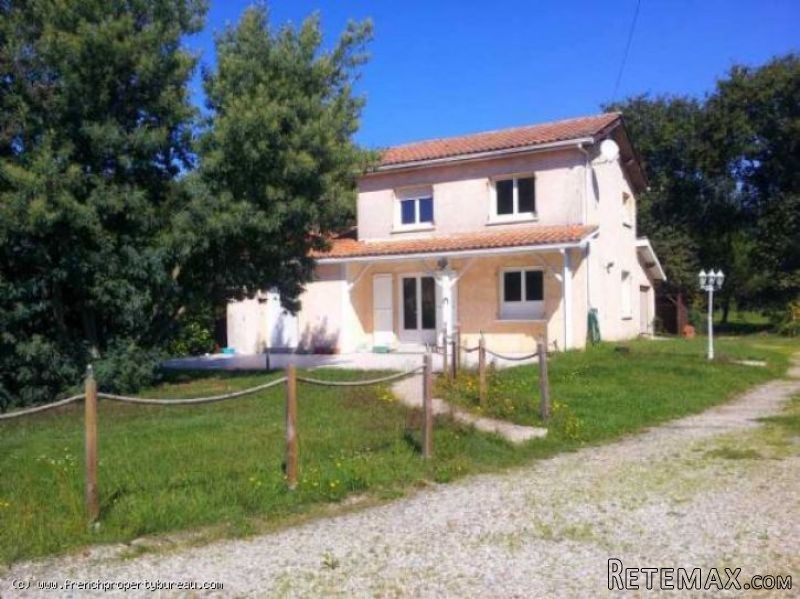 4 bedroom house in perfect condition..