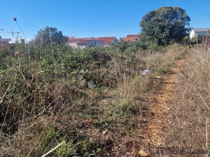 Bili brig - 1427 m2 za 3 stambene jedinice - 2