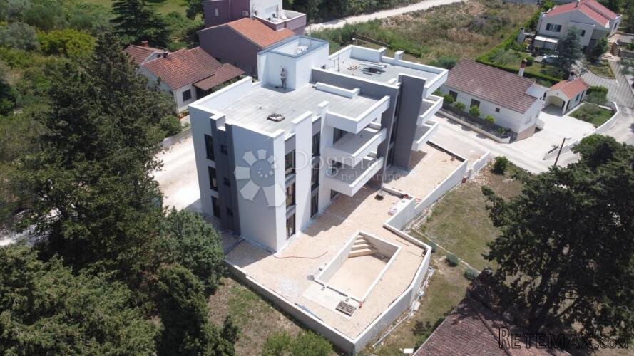 DIKLO (ZADAR) - STAN S6 2. KAT S POGLEDOM NA MORE, KROVNA TE - 2