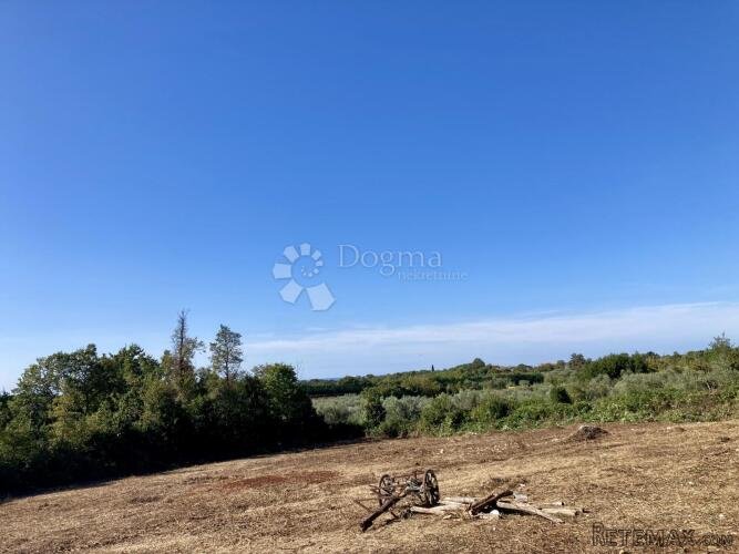 ZEMLJIŠTE NA TRAŽENOJ LOKACIJI ZA IZGRADNJU 4 VILE - 2