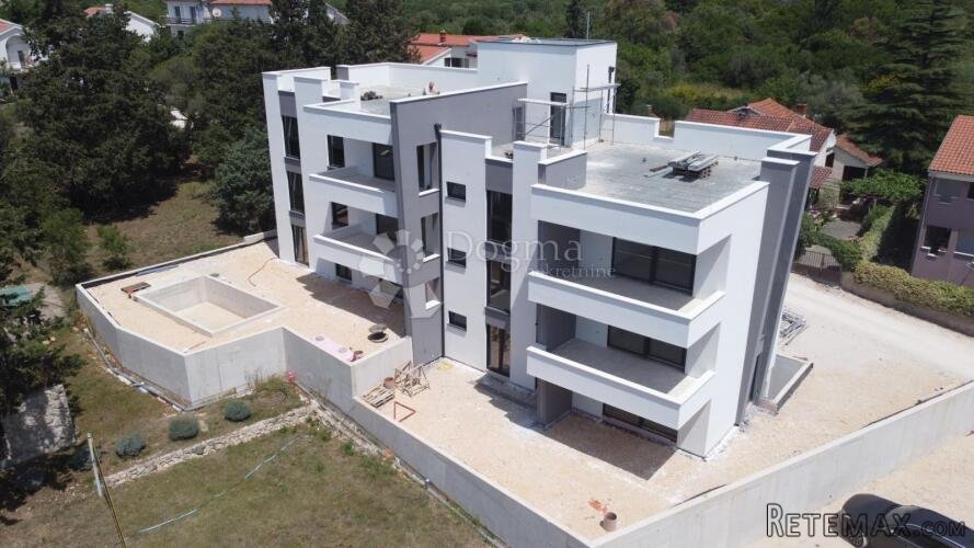 DIKLO (ZADAR) - STAN S6 2. KAT S POGLEDOM NA MORE, KROVNA TE - 3