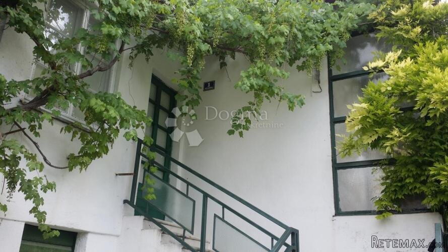 Samostojeća kuća s velikom okućnicom – Kaštel Štafilić - 3