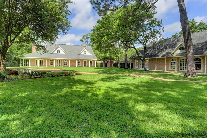 3 bedroom House For Sale: 29 W..