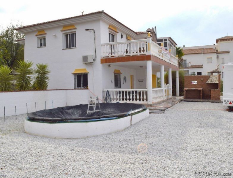 Villa for Sale in Puente De Salia -.. - 2