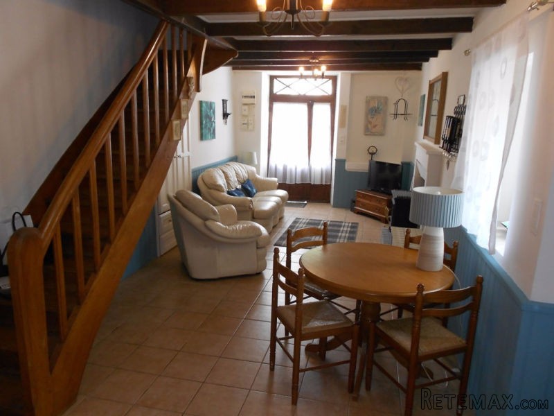 Village House With Attached Courtyard.. - 2