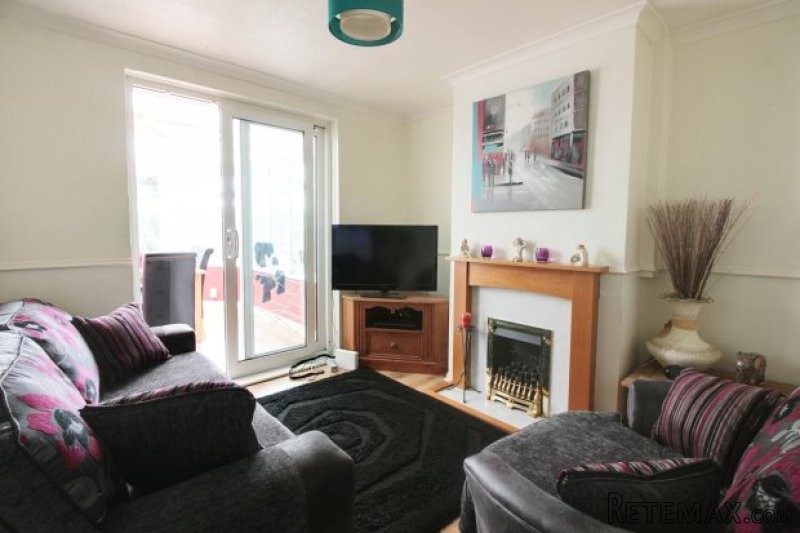 3 bedroom, Semi-detached House house.. - 2