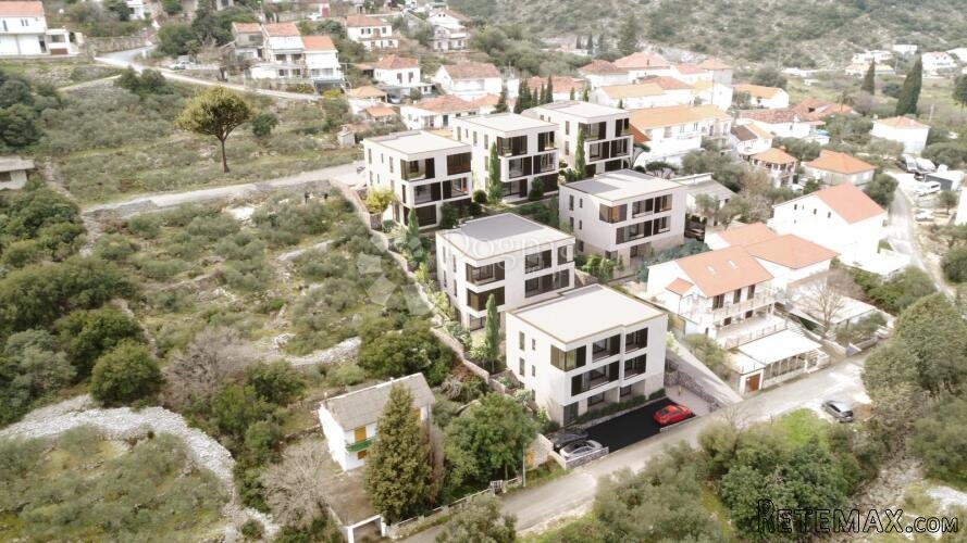 N6 S4 Ekskluzivni vrhunski apartman 100 metara od plaže Pelj