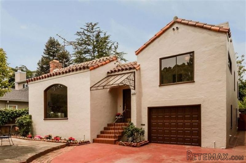 2 Bedrooms - Property - CA - For Sale