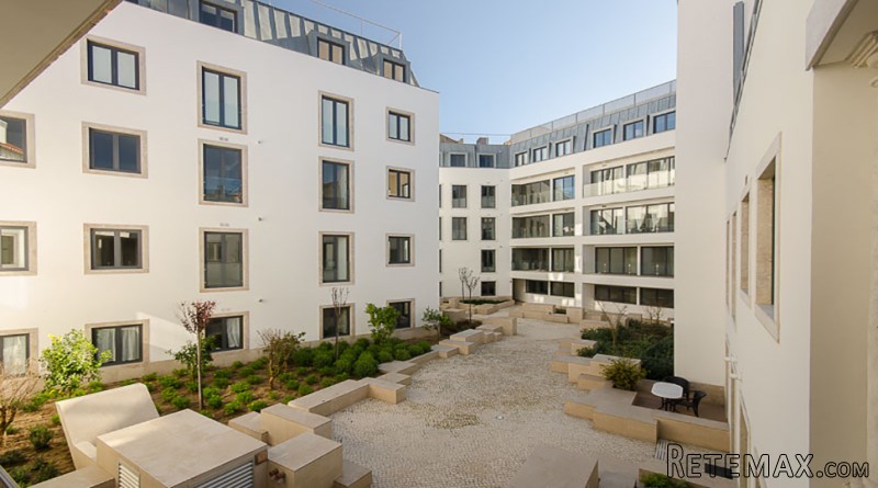 Two bedroom apartment, Bairro Alto..