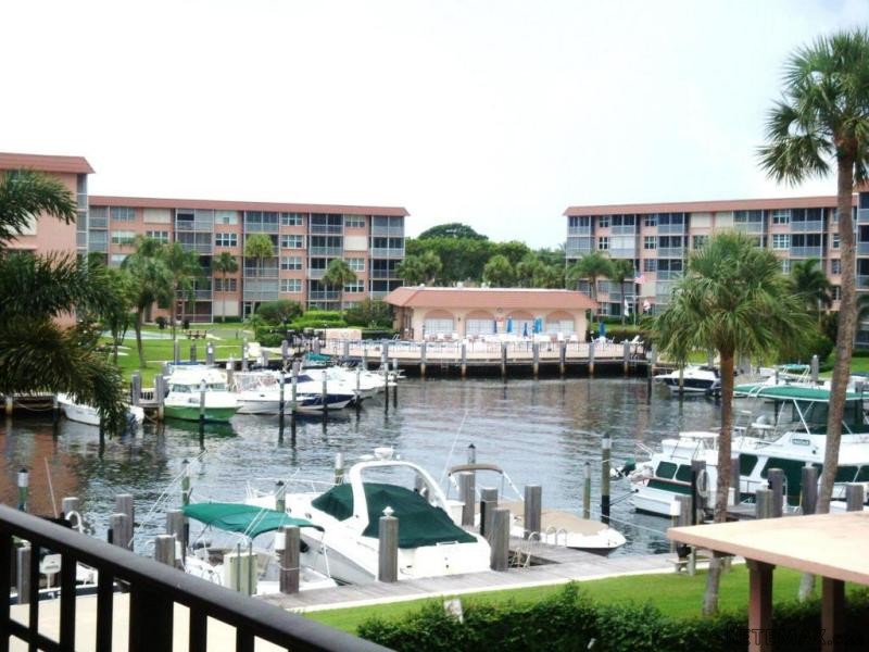 930 Dogwood Dr #357, Delray Beach, FL -..