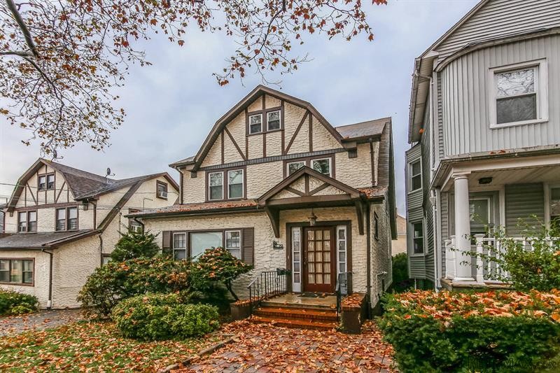5 bedroom Flat For Sale: 70 Sherwood.. - 2