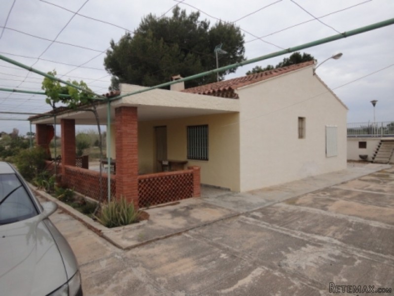 Elche, Alicante- 3 Bed Chalet For Sale-.. - 2