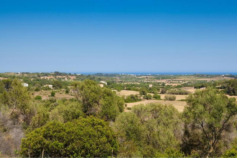 Old manorial house with sea views to..