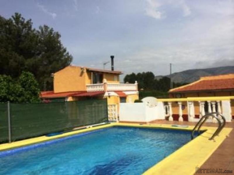 A special property in El Salse, near..