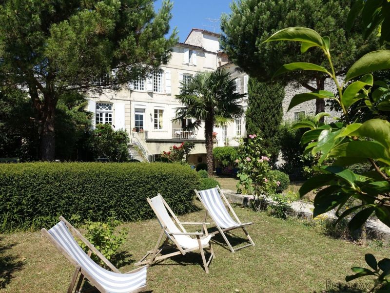 Sale House Saintes (17100) Rg