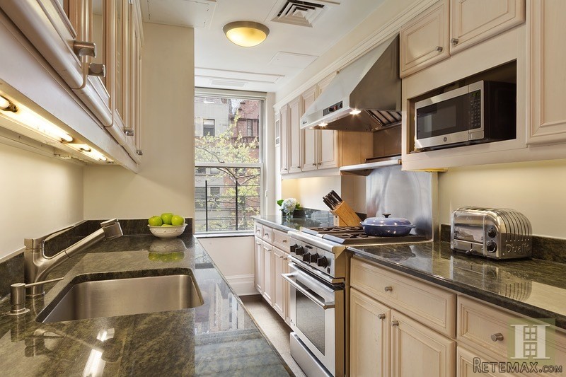 3 bedroom Apartment For Sale: 515 WEST.. - 2
