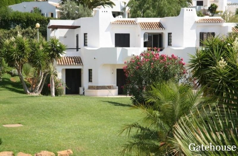 Albufeira Alpouvar Apartment For Sale..
