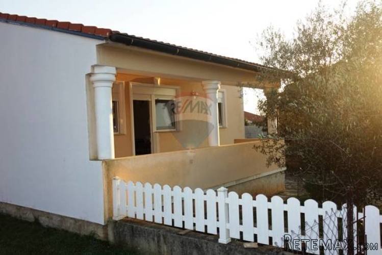 KUĆA U MEDULINU 300m OD MORA - PRILIKA