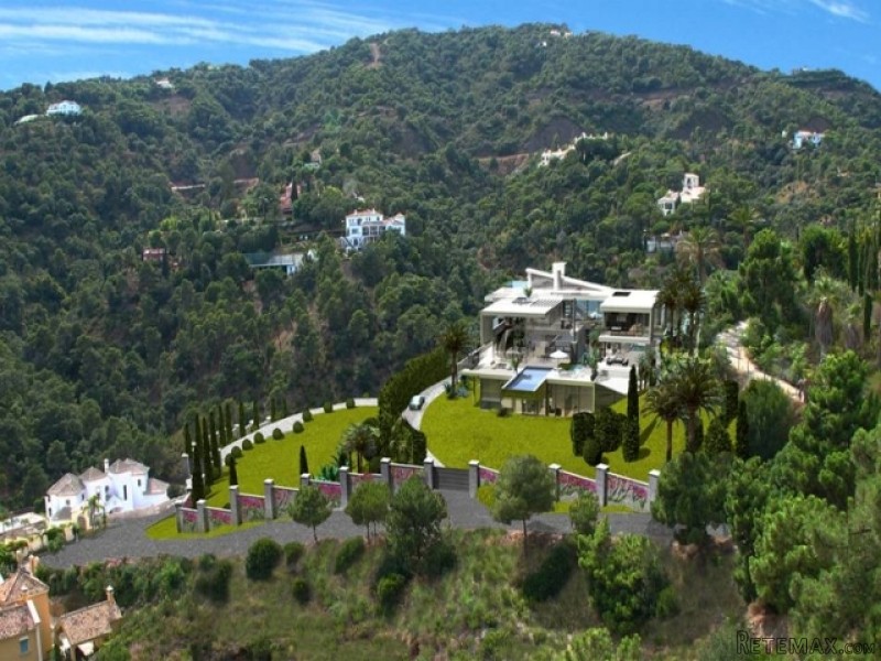 Plot For Sale Situated In El Madronal..