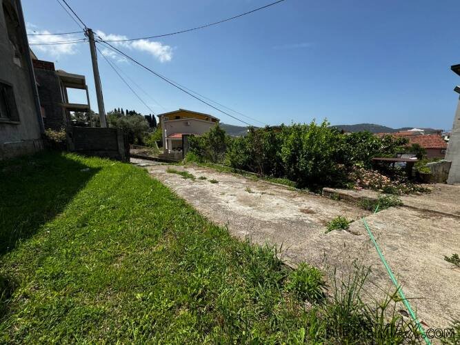 Kuća na prodaju, Rena, Bar 220.000€ - 2