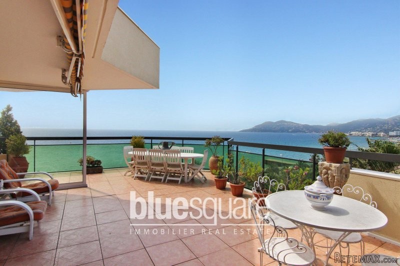 Panoramic sea view in Cannes, 2 bedroom..