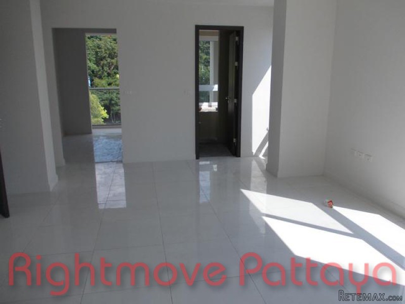 2 Bedroom Condo for sale in Pratumnak -.. - 2
